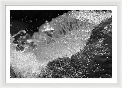 Wave, Close up, Black and White / Art Photo - Framed Print