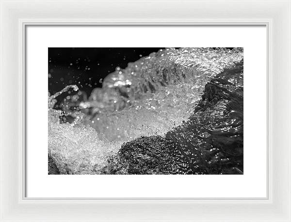 Wave, Close up, Black and White / Art Photo - Framed Print