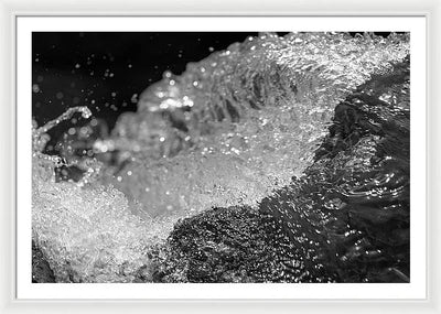 Wave, Close up, Black and White / Art Photo - Framed Print