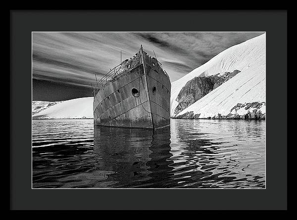 Whaling Ship, Black and White / Art Photo - Framed Print