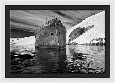 Whaling Ship, Black and White / Art Photo - Framed Print