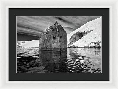 Whaling Ship, Black and White / Art Photo - Framed Print