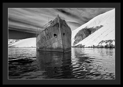 Whaling Ship, Black and White / Art Photo - Framed Print