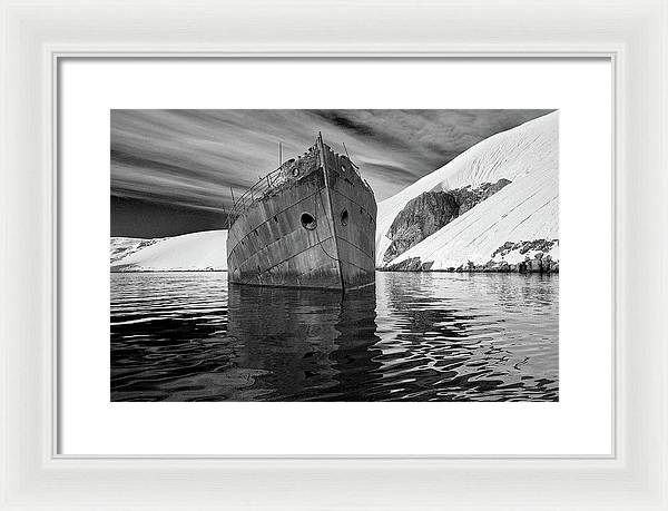 Whaling Ship, Black and White / Art Photo - Framed Print