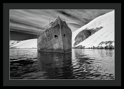 Whaling Ship, Black and White / Art Photo - Framed Print