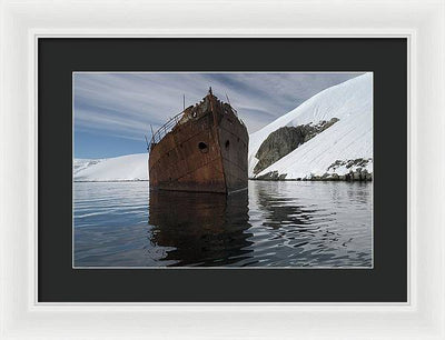 Whaling Ship / Art Photo - Framed Print