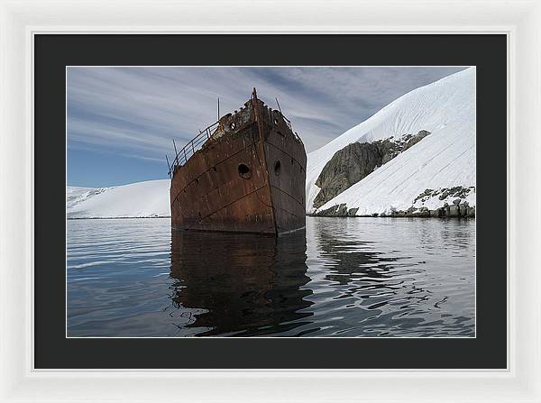 Whaling Ship / Art Photo - Framed Print