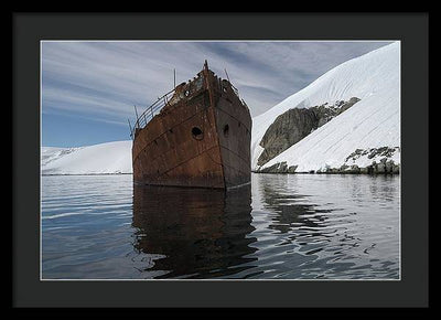 Whaling Ship / Art Photo - Framed Print