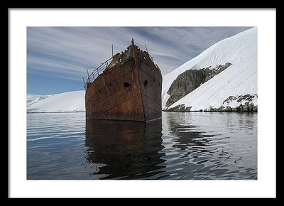 Whaling Ship / Art Photo - Framed Print