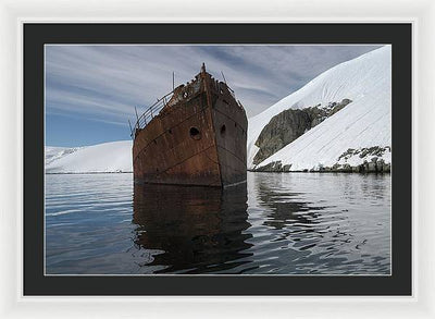 Whaling Ship / Art Photo - Framed Print